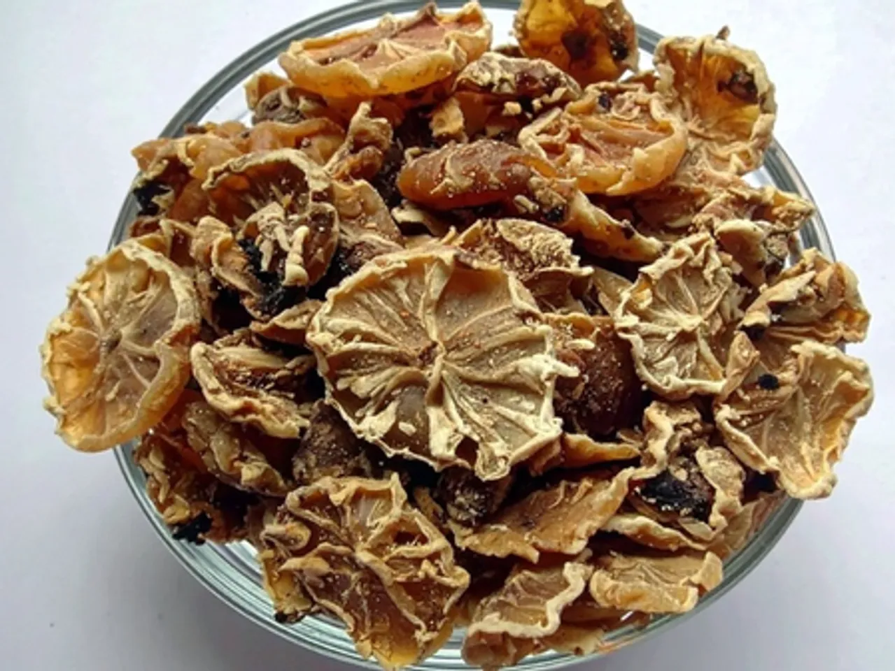 गंजेपन और बाल झड़ने की समस्या से मिनटों में छुटकारा देगी कपूर कचरी, जान लें इस्तेमाल करने का तरीका