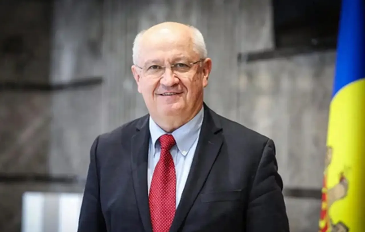 चीनी प्रधानमंत्री ने अलेक्जेंड्रू मुंटेनू को मोल्डोवा का पीएम बनने पर बधाई दी