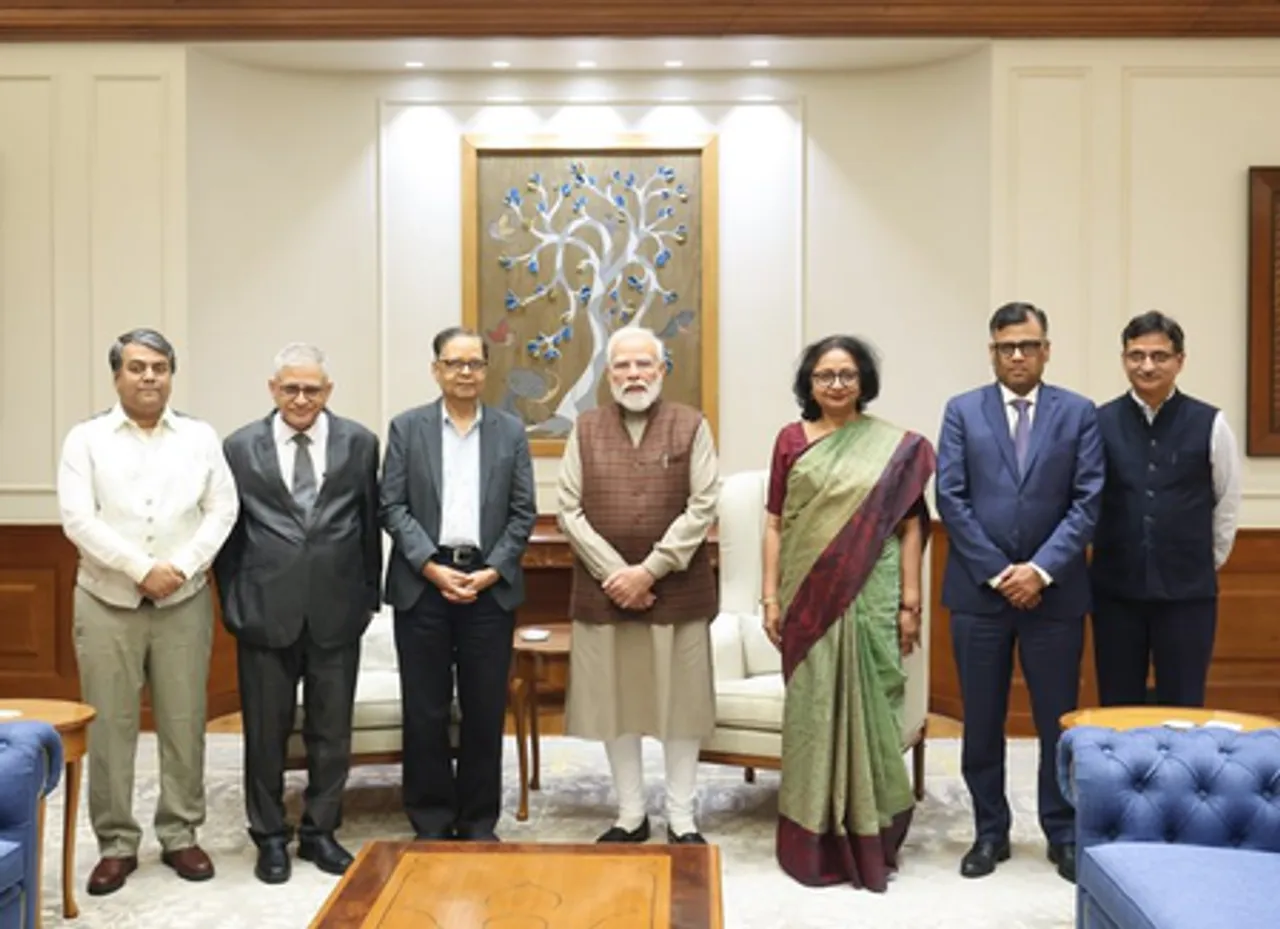 Prime Minister Modi meets 16th Finance Commission's delegation