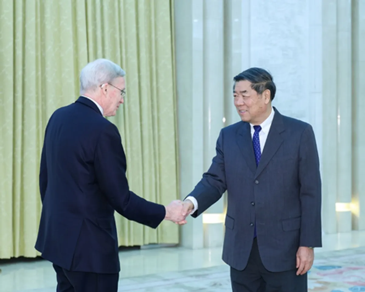 चीनी उप-प्रधानमंत्री ने चीन-अमेरिका आर्थिक और व्यापार संबंधों के स्थिर विकास पर जोर दिया