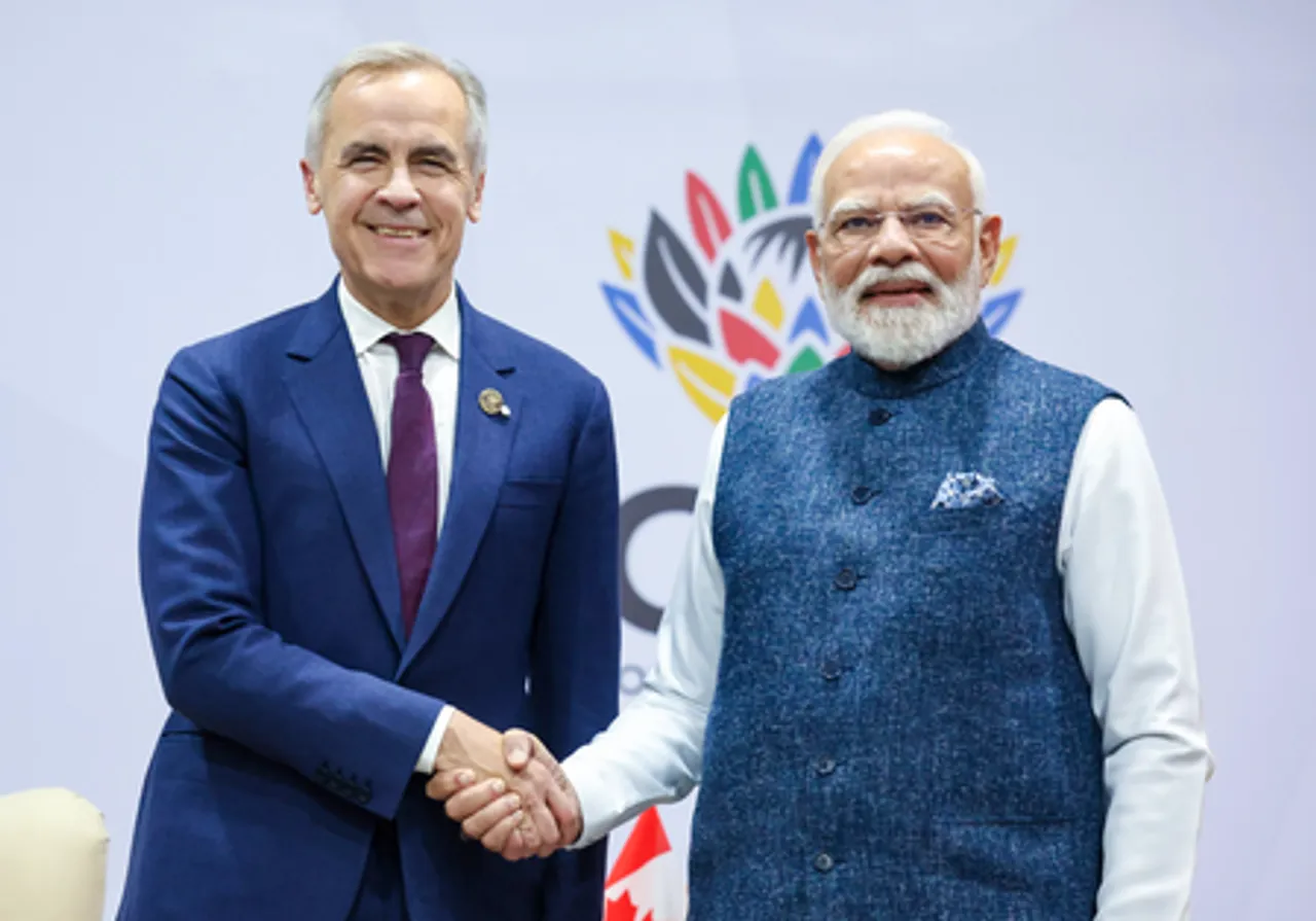 Johannesburg: PM Modi Meets Canada PM Mark Carney at G20 Summit