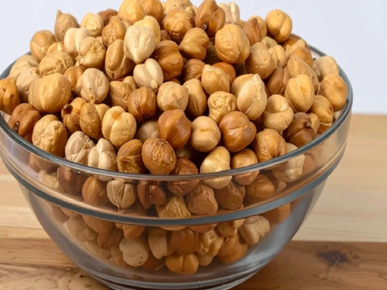 महंगे प्रोटीन पाउडर से ज्यादा बलवर्धक है भुना चना, सेवन से मिलेंगे कई लाभ
