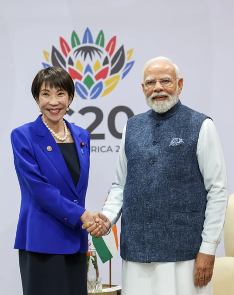 दक्षिण अफ्रीका: पीएम मोदी ने जापान के प्रधानमंत्री साने ताकाइची से मुलाकात की