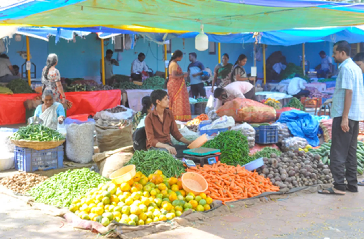 Vegetable prices soar in Hyderabad