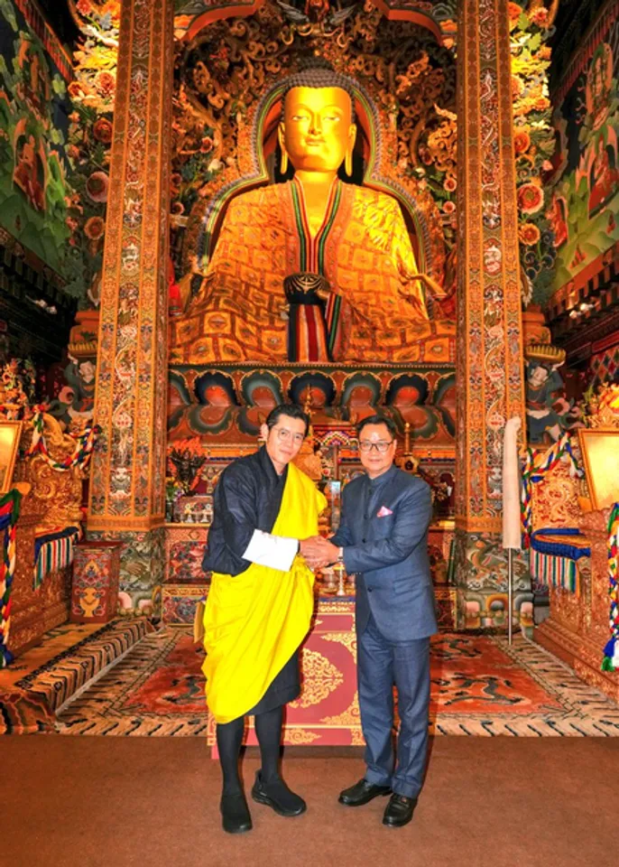 पवित्र बुद्ध अवशेषों के प्रति भूटान की सच्ची श्रद्धा से मैं अत्यंत प्रभावित हूं : किरेन रिजिजू