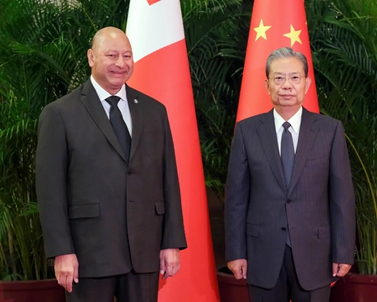 ज्याओ लेजी टोंगा के राजा तुपोउ VI से मुलाकात की