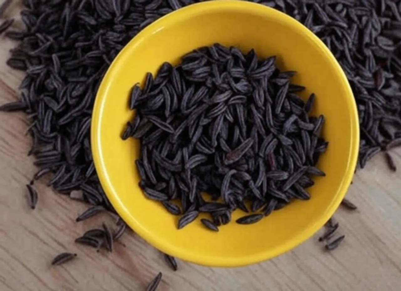 काली जीरी: पेट के कीड़ों और गैस की छुट्टी का घरेलू नुस्खा, जानें सेवन का सही तरीका