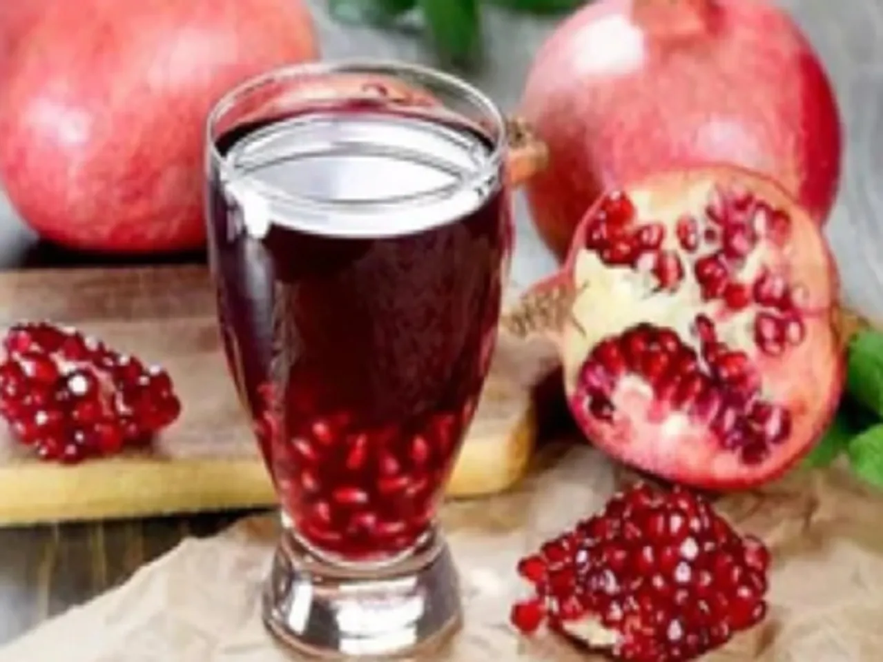 सेहत का खजाना है अनार, आयुर्वेद में बताए गए हैं अनगिनत फायदे