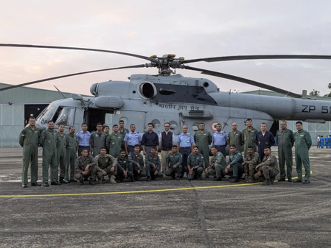 ऑपरेशन सागर बंधु: भारतीय वायु सेना ने श्रीलंका भेजे दो हेलीकॉप्टर, राहत व बचाव कार्यों में करेंगे मदद