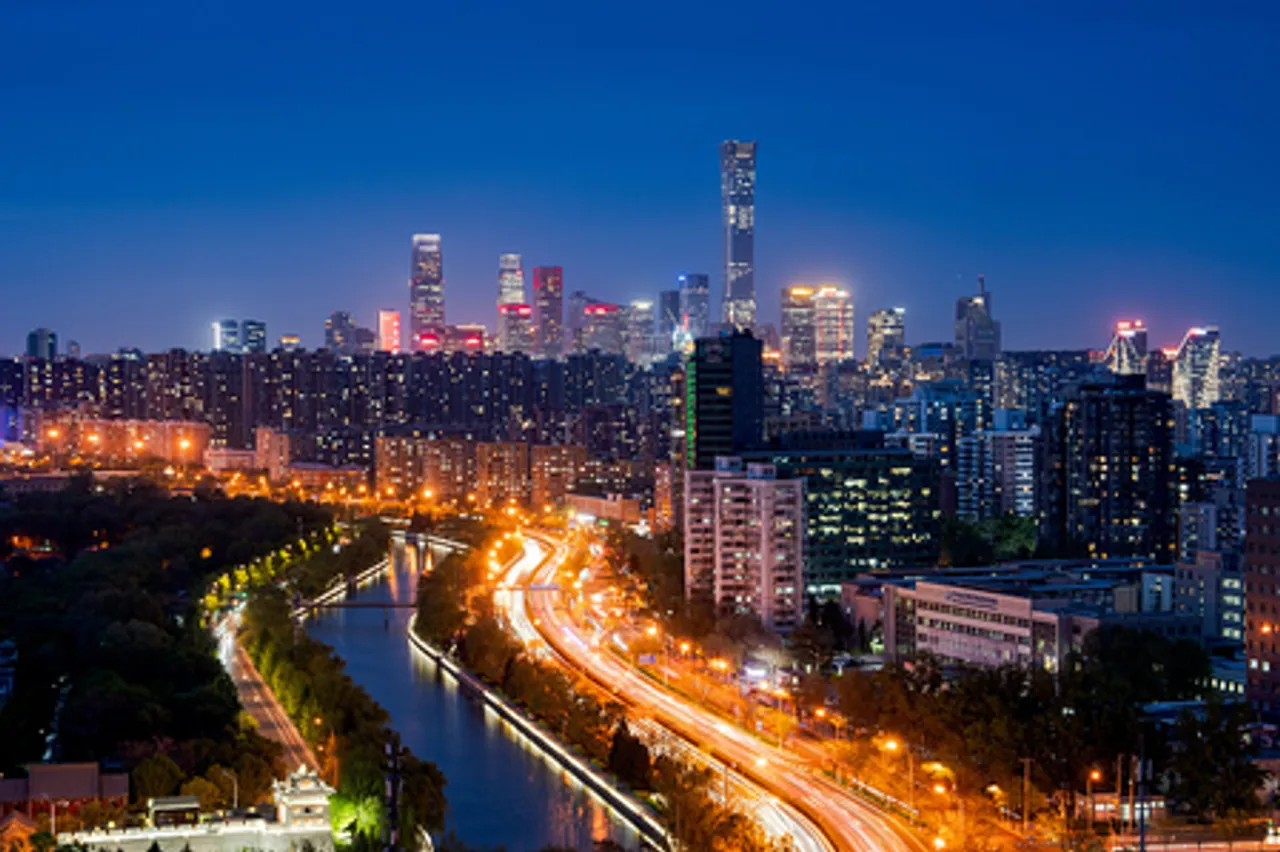 आईएमएफ और विश्व बैंक दोनों ने चीन की आर्थिक वृद्धि के अपने पूर्वानुमानों को बढ़ाया