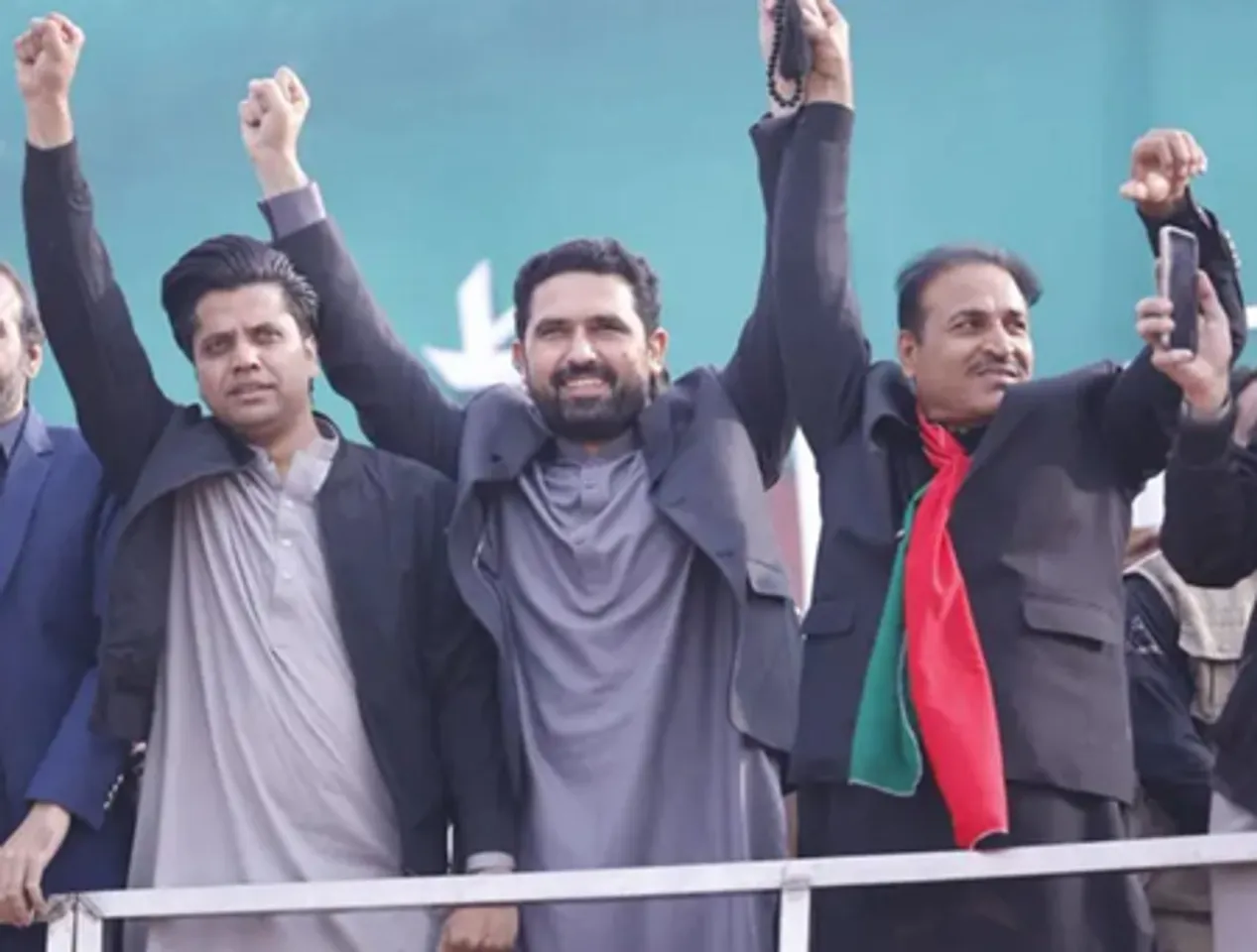 pakistan wants haqiqi azadi