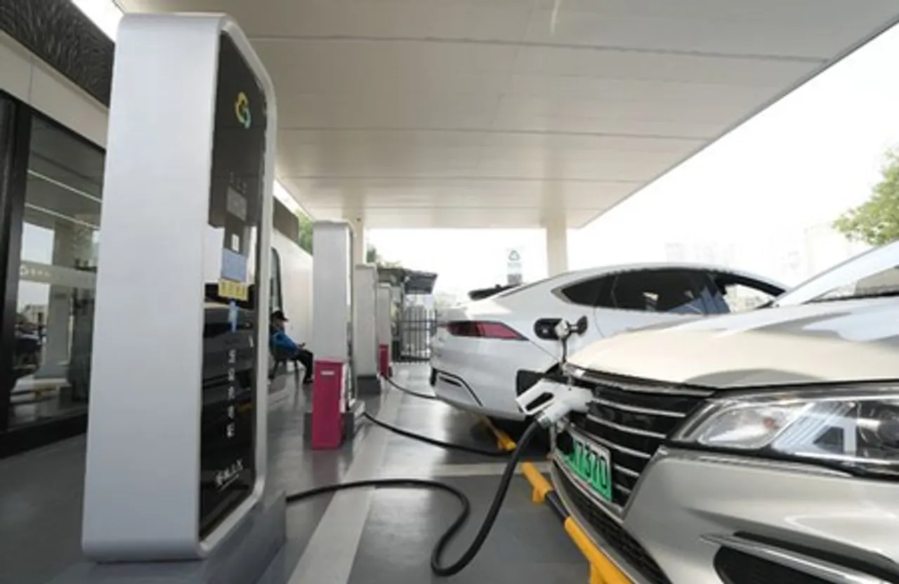 चीन में करीब 2 करोड़ तक पहुंची इलेक्ट्रिक वाहन चार्जिंग इंफ्रास्ट्रक्चर की संख्या