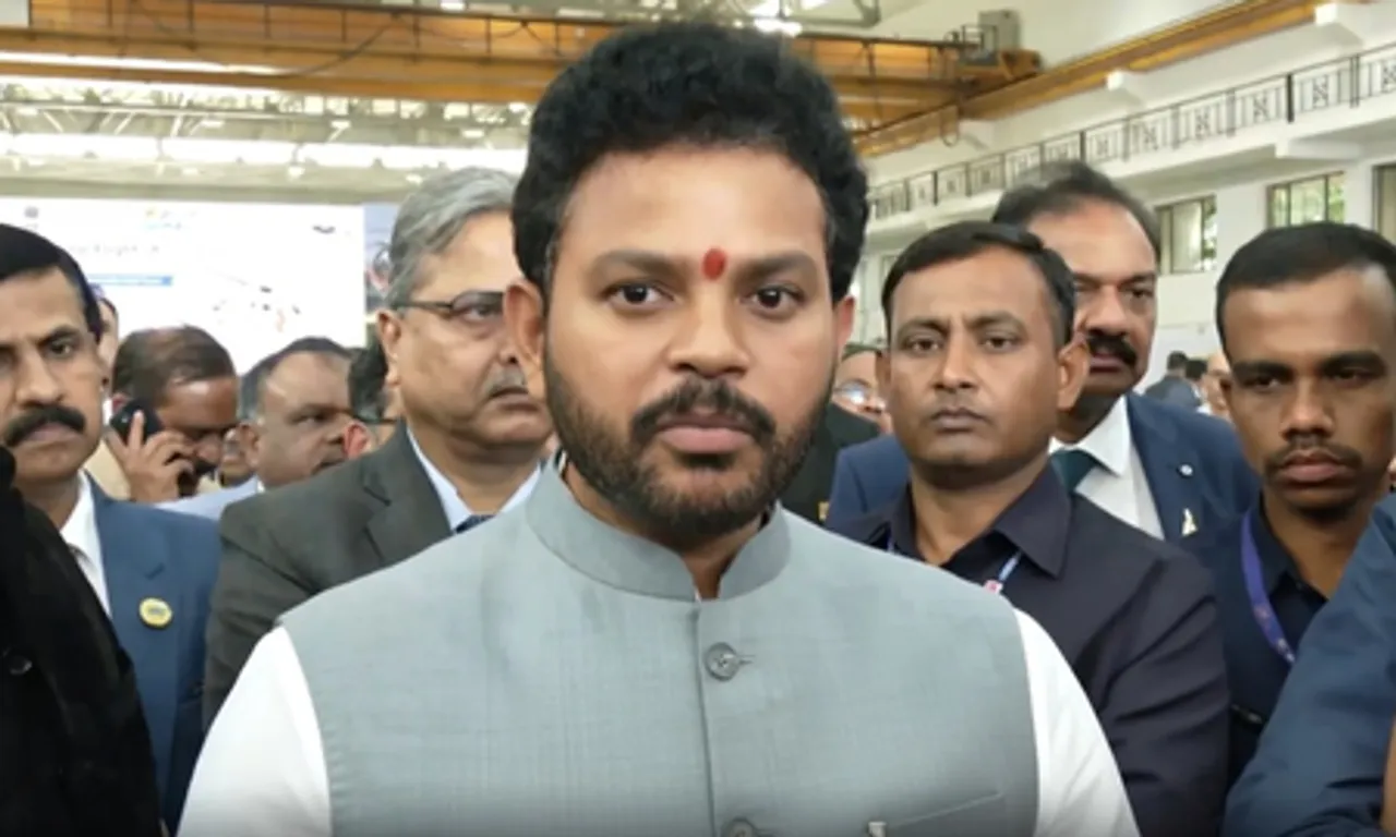 ध्रुव एनजी की पहली उड़ान ऐतिहासिक, डीजीसीए सर्टिफिकेशन की राह आसान: राम मोहन नायडू