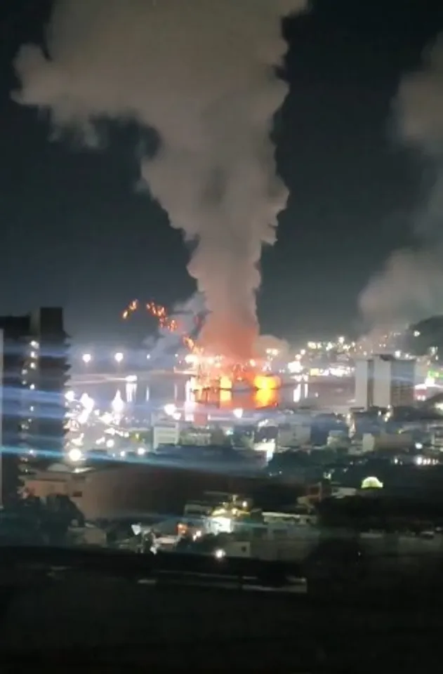 Large explosions heard in Venezuelan capital amid tensions with US