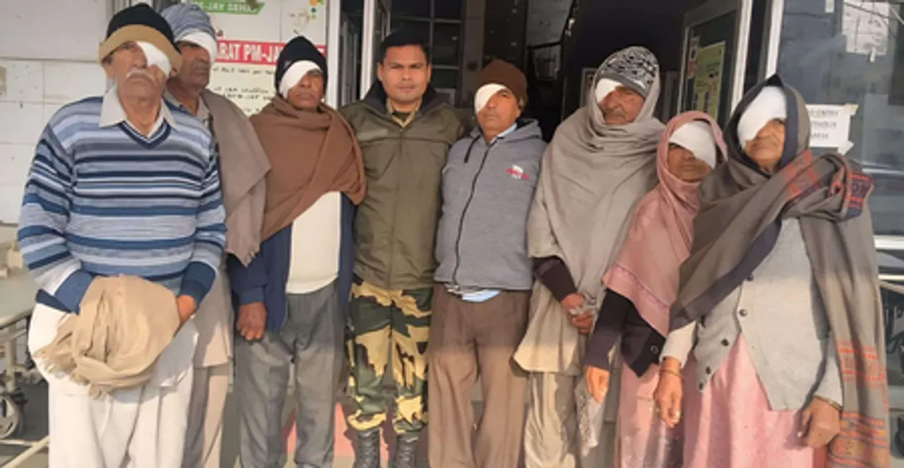 बीएसएफ जम्मू ने बुजुर्ग मरीजों की मोतियाबिंद सर्जरी कराई