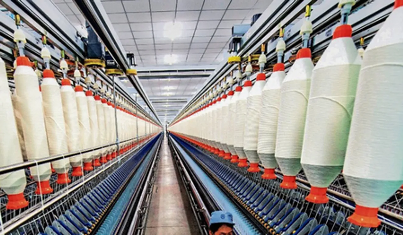 Pakistan's crisis-ridden textile sector seeks Govt bailout
