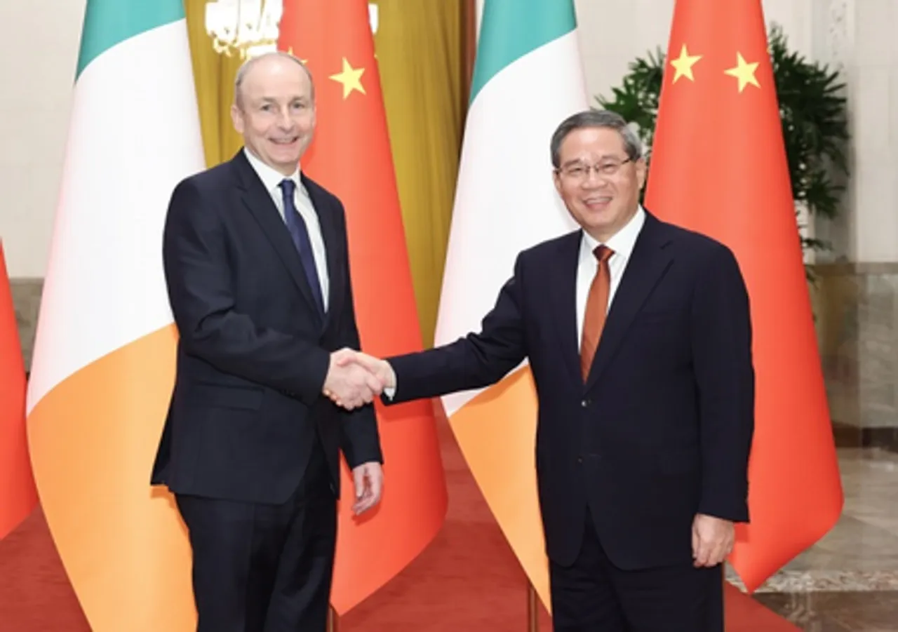 चीनी प्रधानमंत्री ली छ्यांग ने आयरिश प्रधानमंत्री से वार्ता की