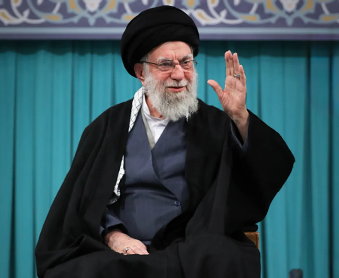Teheran: Iran’s Supreme Leader Addresses Religious Gathering