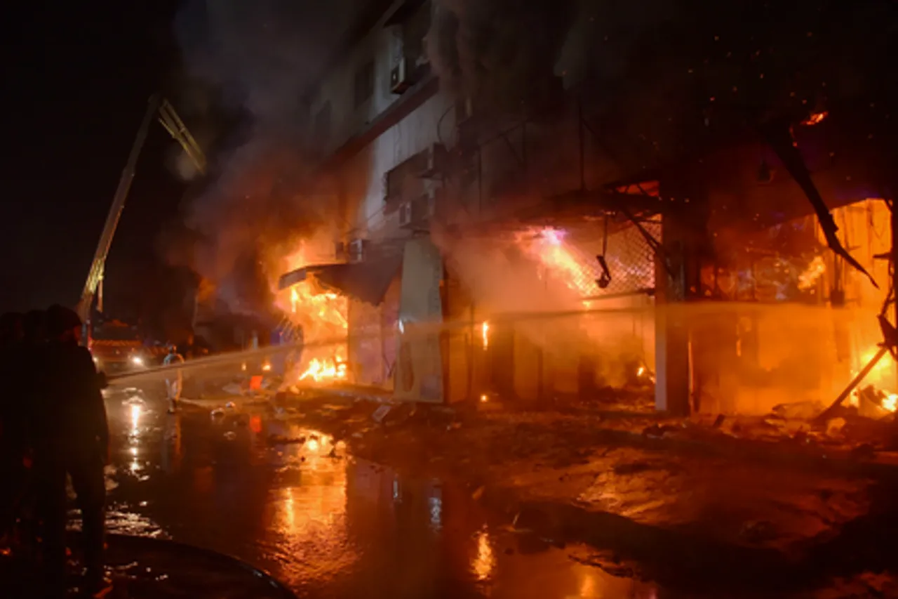 Karachi: Shopping Mall Fire