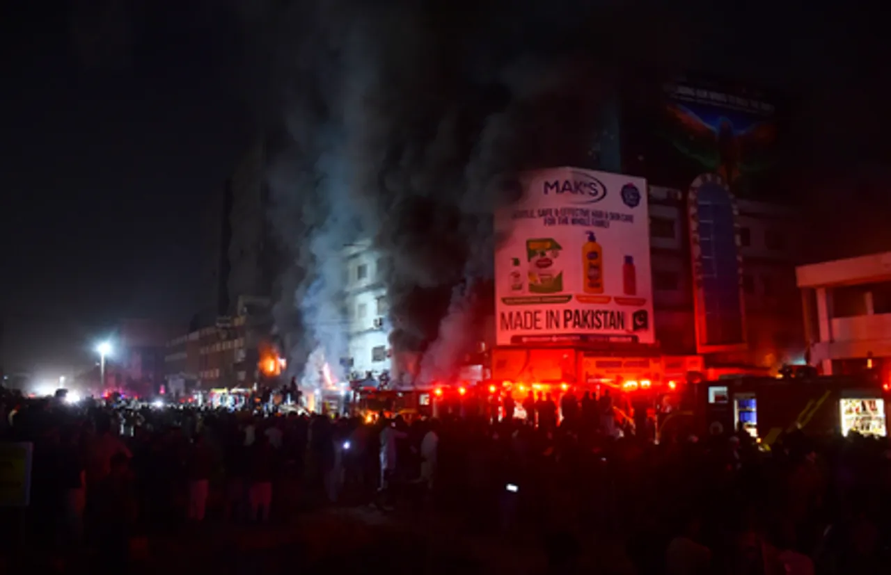 Karachi: Shopping Mall Fire