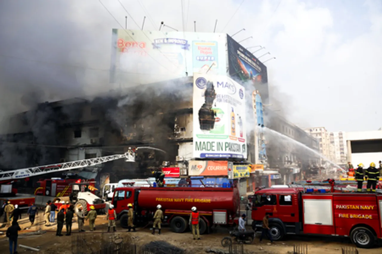 Karachi: Shopping Mall Fire