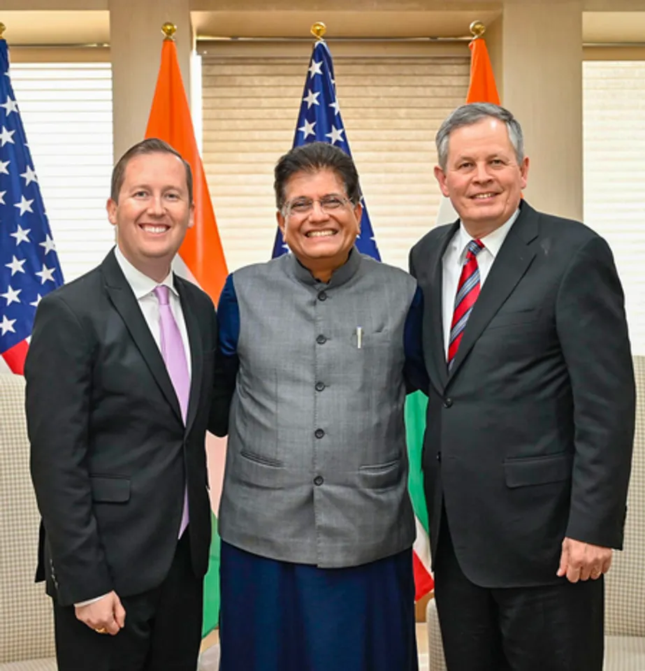 New Delhi: Piyush Goyal Meets US Senator and Ambassador