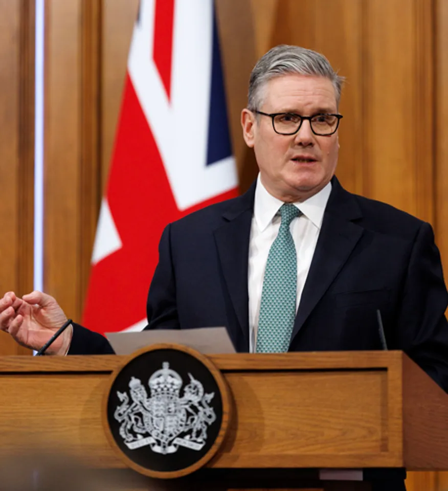 London: UK Prime Minister Addresses Press in London