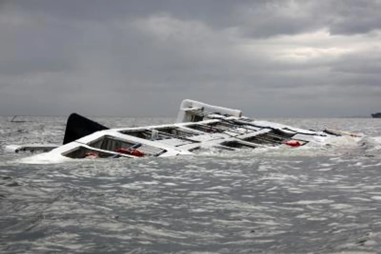 13 dead, over 100 missing after ferry sinks in Philippines