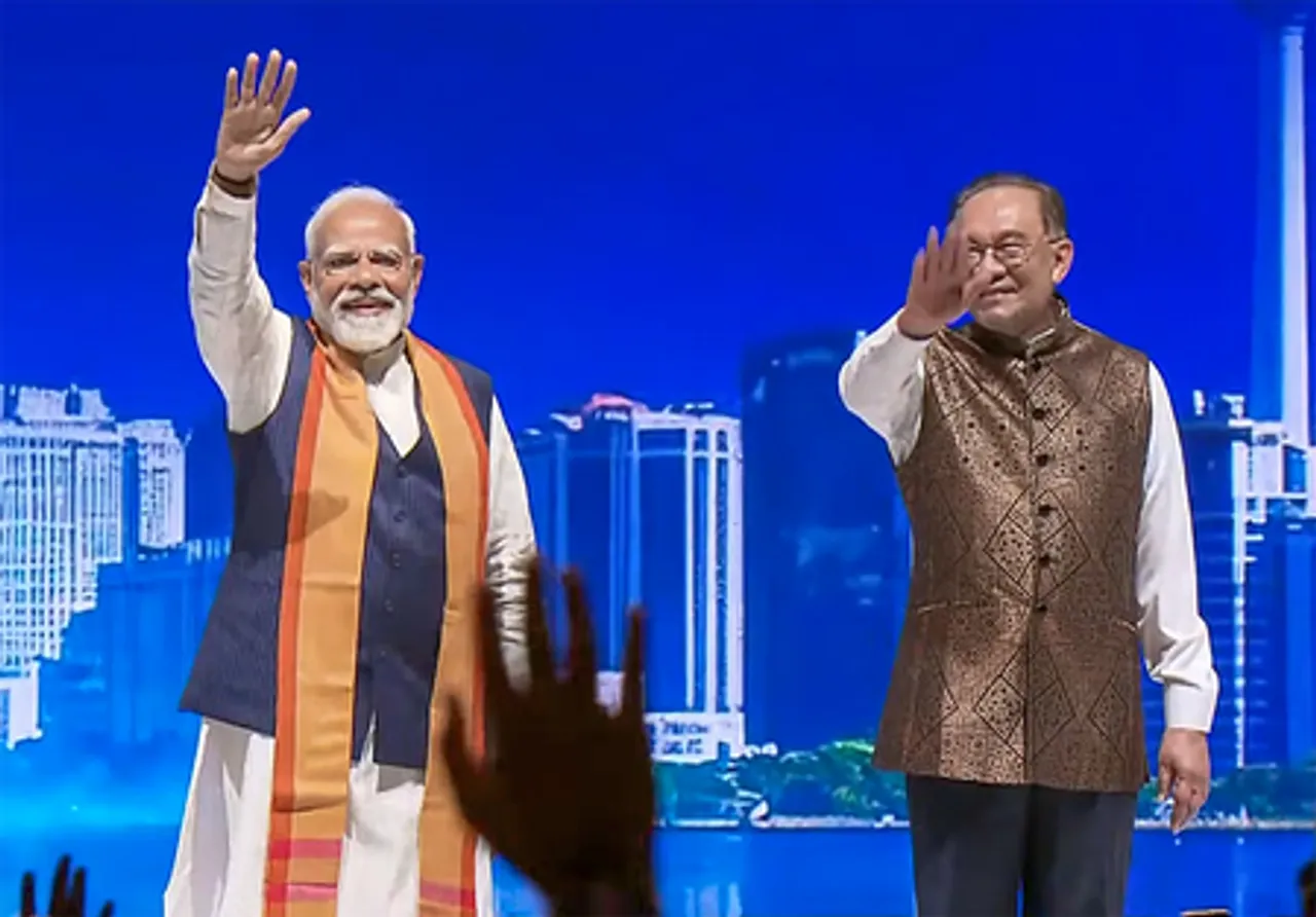 PM Modi Participates in Indian Community Event in Kuala Lumpur