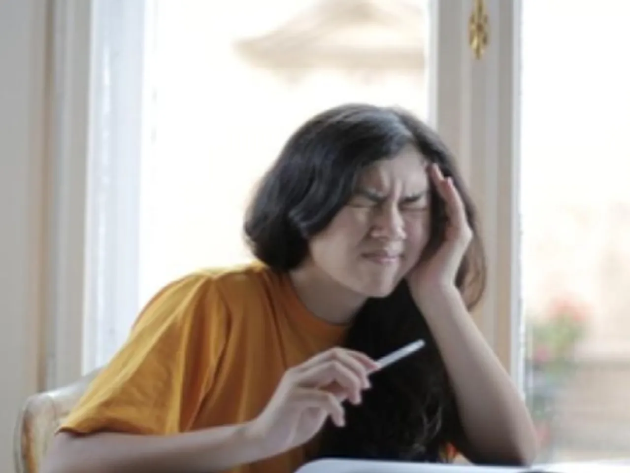 एक पल का गुस्सा बिगाड़ सकता है सेहत, आयुर्वेद से जानें क्रोध प्रबंधन के आसान उपाय