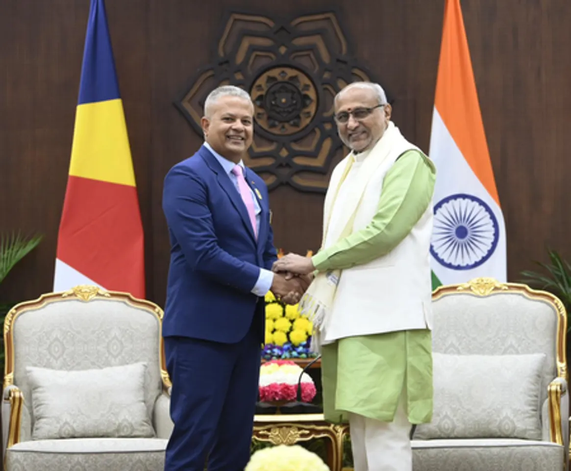 सेशेल्स के उपराष्ट्रपति सेबेस्टियन पिल्लै ने अपने समकक्ष राधाकृष्णन से मुलाकात की, द्विपक्षीय सहयोग को मजबूत करने पर चर्चा
