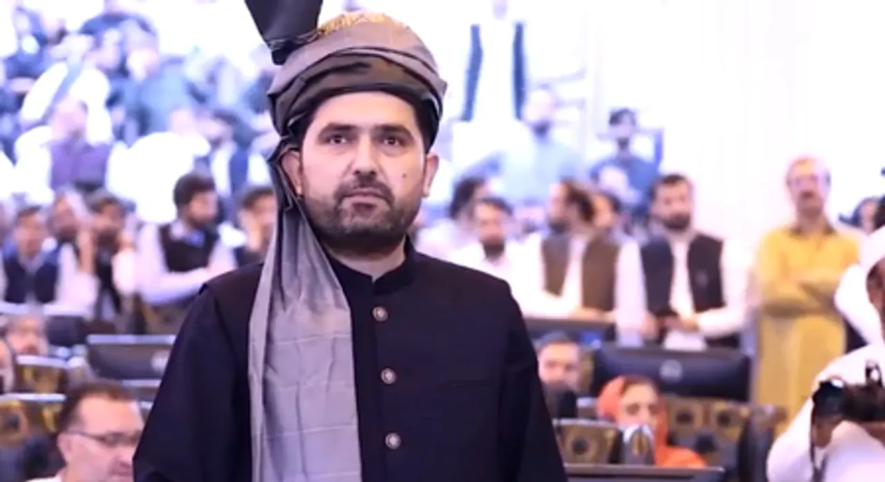 Pak Defence Minister warns KP CM Afridi's position 'under threat' after forming 'Release Imran Khan Force'