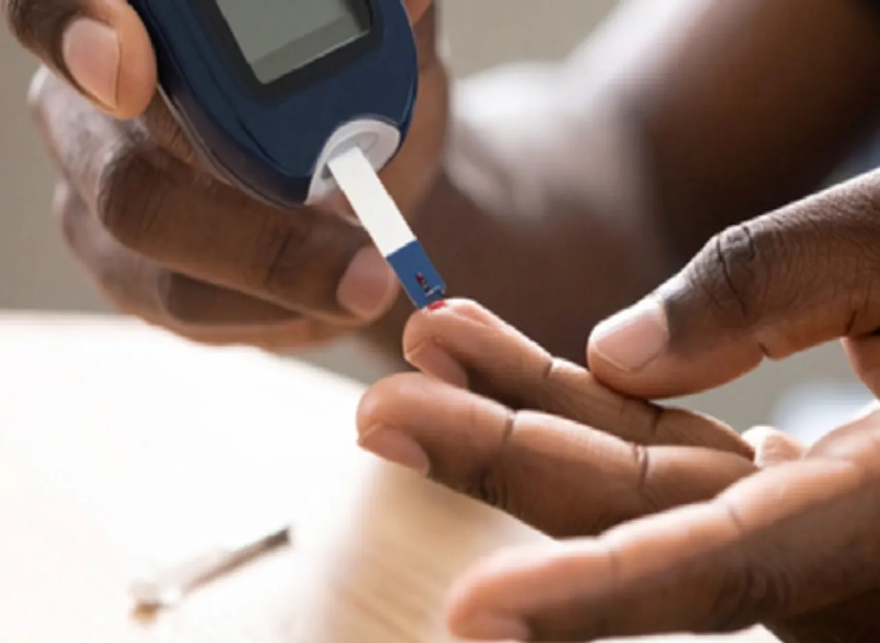 हाई शुगर से ज्यादा खतरनाक है लो शुगर, छोटी सी गलती बिगाड़ सकती है सेहत
