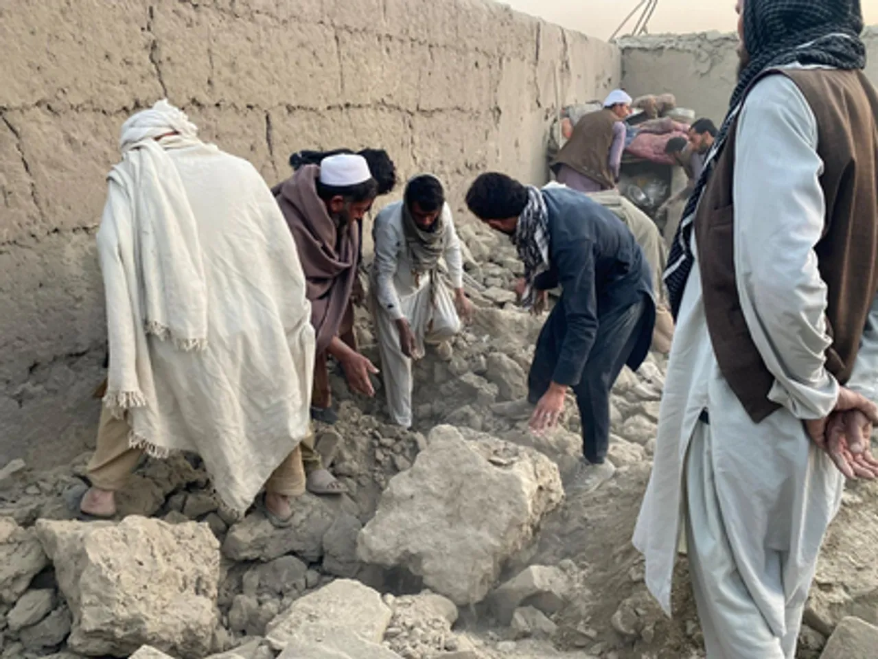 ड्यूरंड रेखा के पार भड़की आग: 48 घंटों में पाक व अफगानिस्तान में 31 पख्तून हताहत