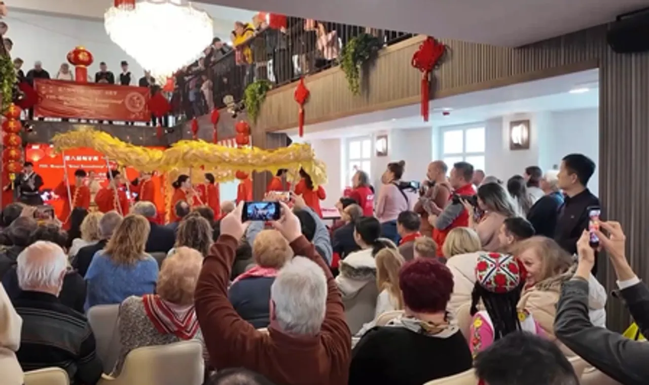 विश्व भर में वसंत उत्सव के लिए विभिन्न कार्यक्रमों का आयोजन