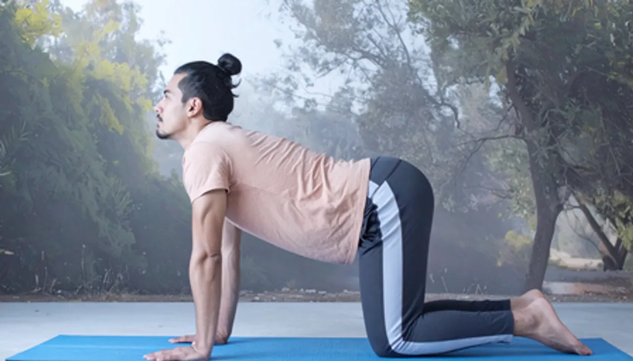 डेस्क जॉब वालों के लिए वरदान है 'मार्जरी आसन', दूर होगा गर्दन और पीठ का दर्द