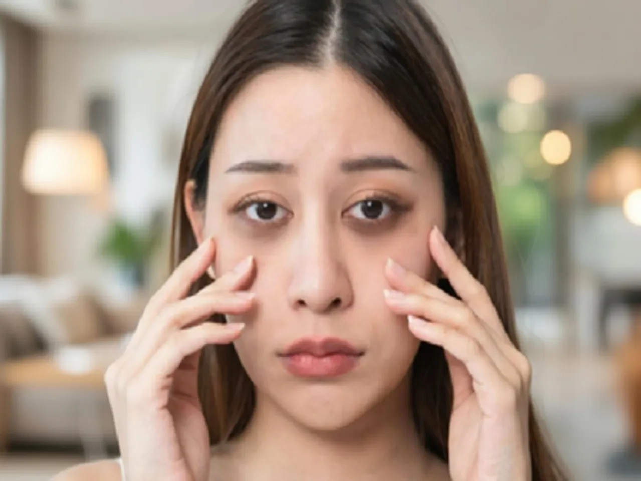 मेकअप की वो गलतियां, जो स्किन को बना देती हैं बेजान