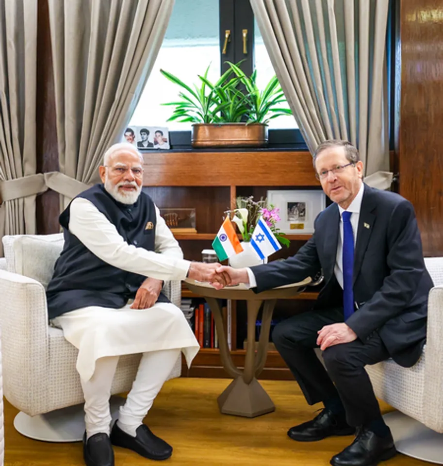 Jerusalem: PM Modi Calls on Israeli President Isaac Herzog