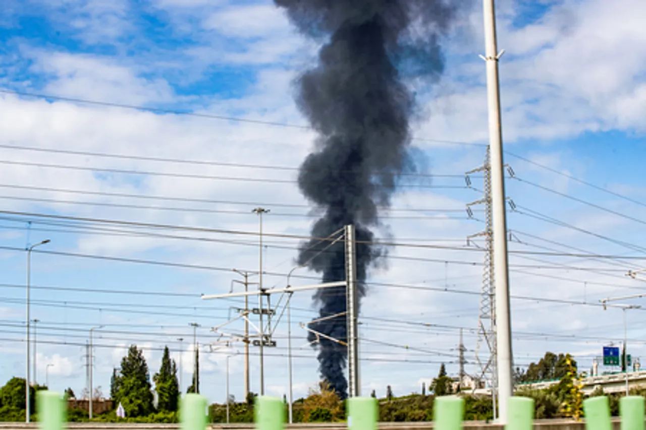 Thick smoke seen from building in Tel Aviv