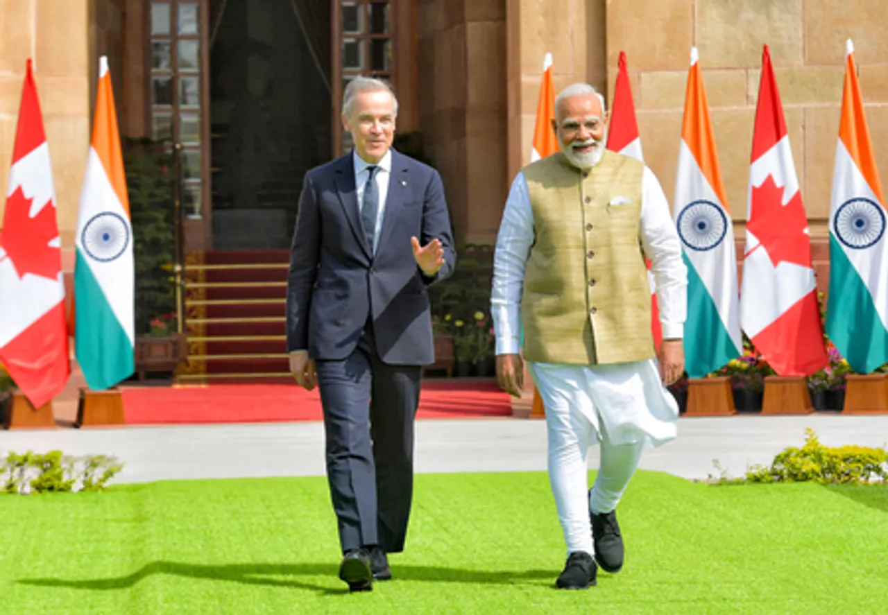 New Delhi: PM Modi receives Canada PM Mark Carney at Hyderabad House
