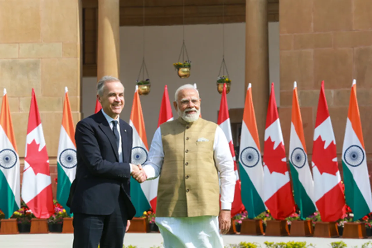 New Delhi: PM Modi receives Canada PM Mark Carney at Hyderabad House