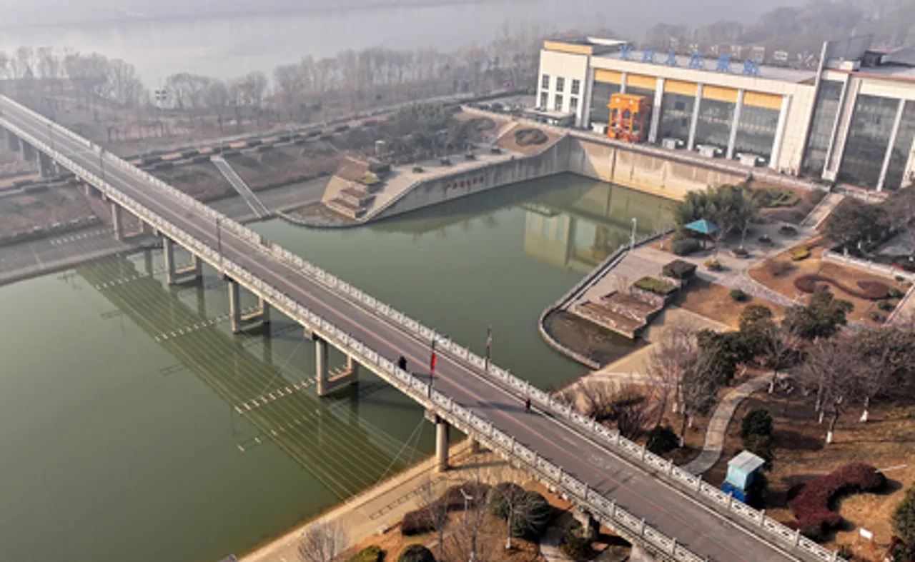 चीन के 'साउथ टू नार्थ वाटर डायवर्सन प्रॉजेक्ट' ने 2025-26 हिम काल जल वितरण कार्य पूरा किया