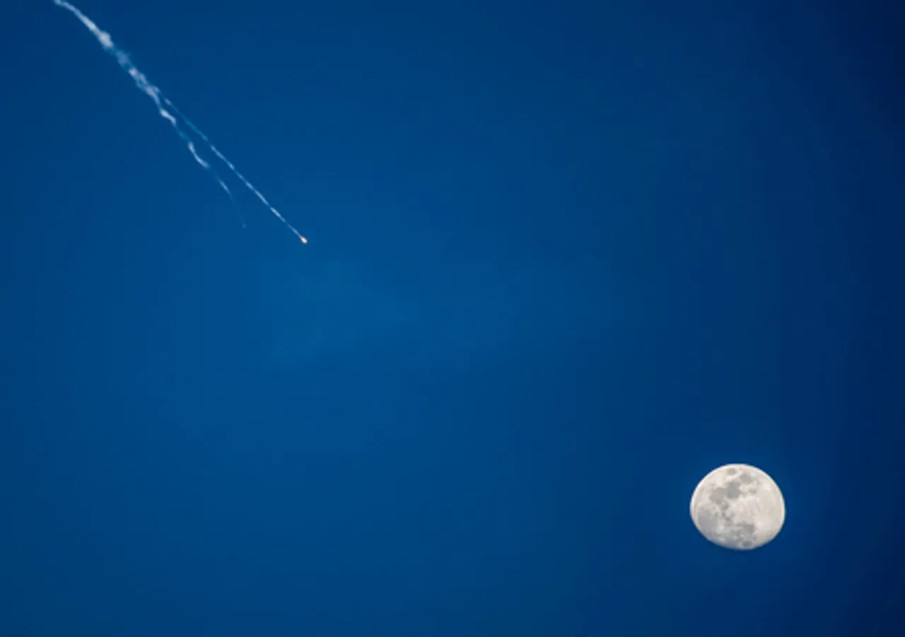 इजरायल का बड़ा हमला, तेहरान के मेहराबाद एयरपोर्ट के रक्षा सिस्टम तबाह करने का दावा