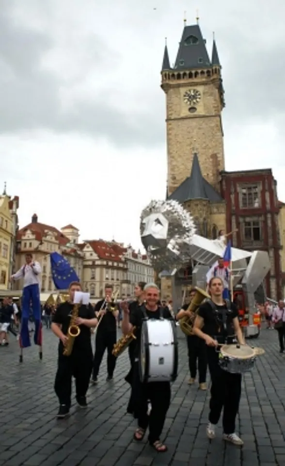 People perform,celebrating parade,Prague,