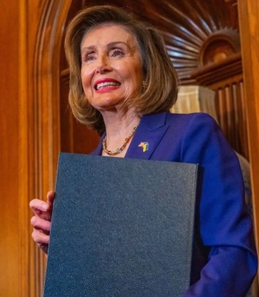 US House Speaker Nancy Pelosi signs same sex marriage bill