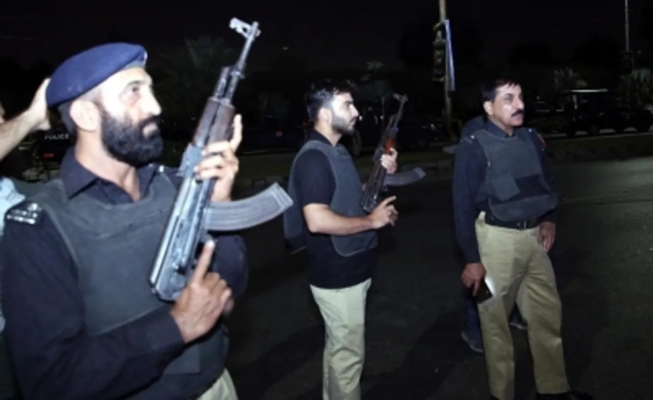 Karachi, Pakistan,Pakistani Police,terrorist,police building in Karachi,Pakistan police,