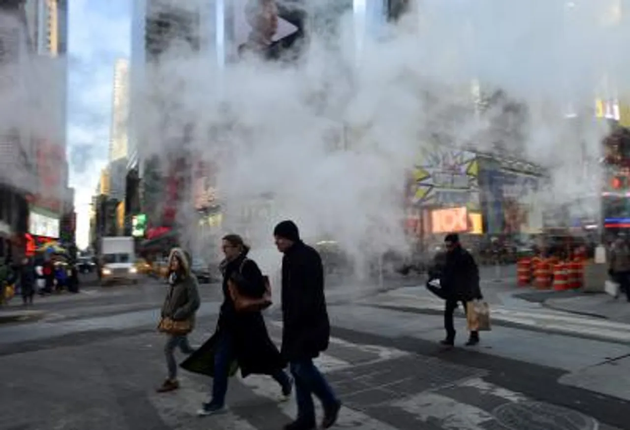 (210215) US-NEW YORK-WEATHER-COLD WAVE