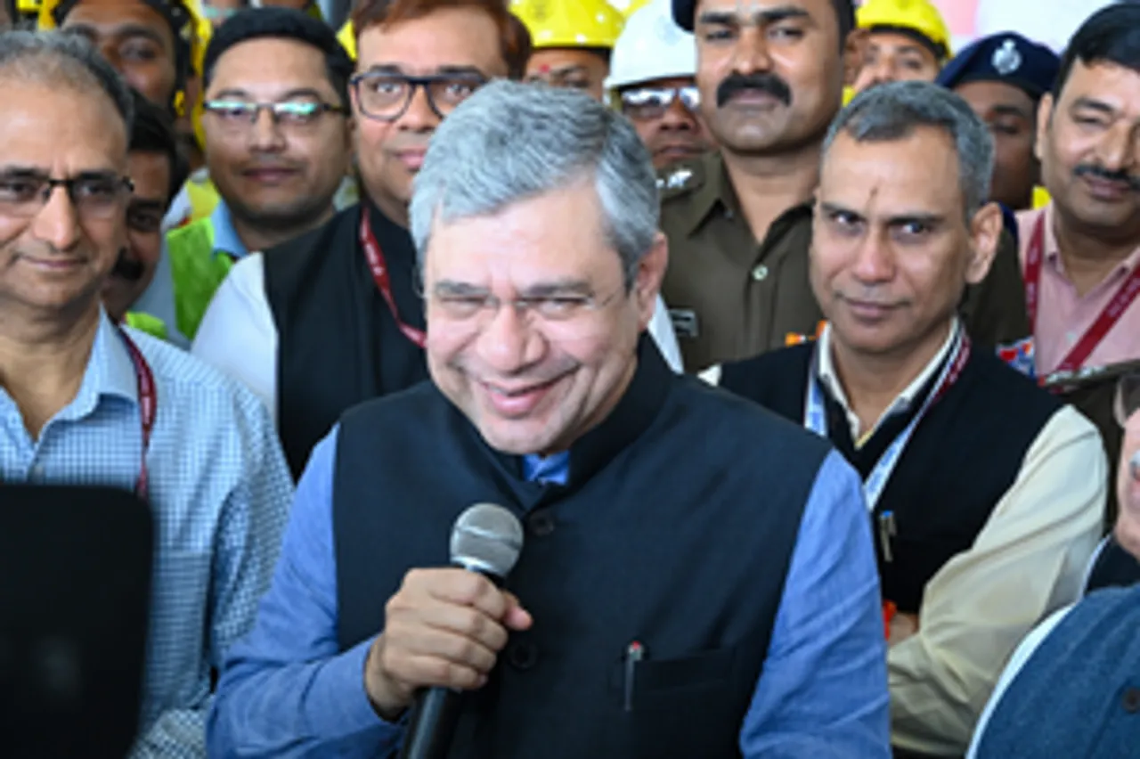 Prayagraj: Union Railway Minister Aswini Vaishnaw meets RPF personnel and other Railway officials and employees at Prayagraj railway station