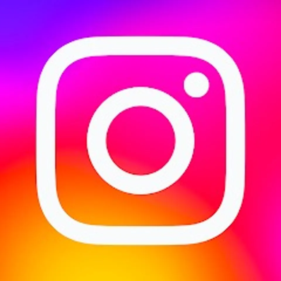 Instagram testing group mention feature for stories