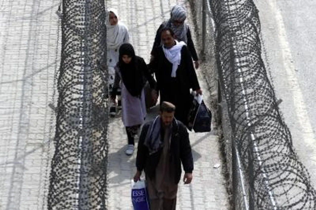 Pakistan launches detentions of Afghan migrants as residency permits expire (File image)